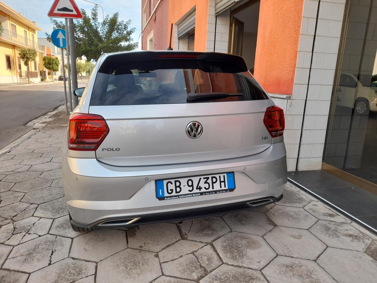 VW POLO 1.0 TGI 5P R-LINE METANO