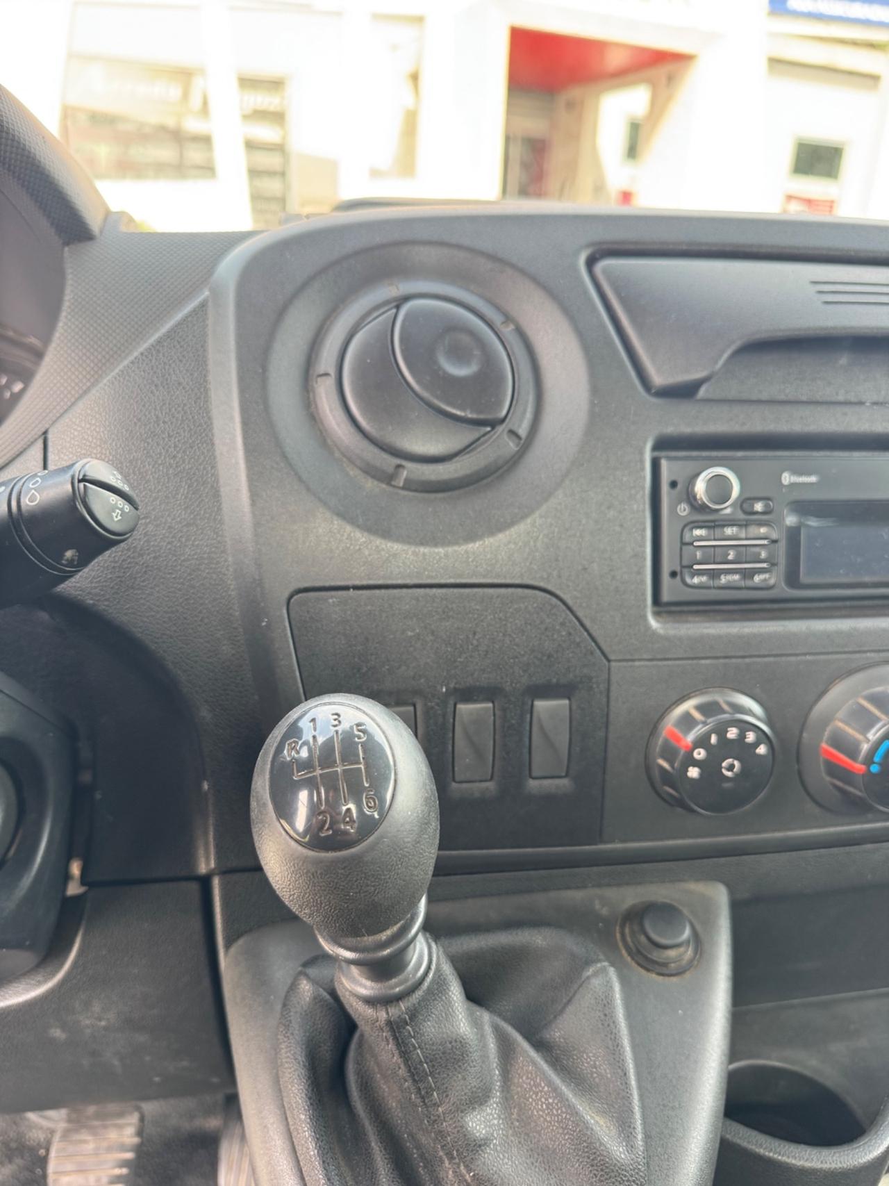Renault Master T35 23 dCi/130 TP PM-SL-RG Cas. Twin Turbo