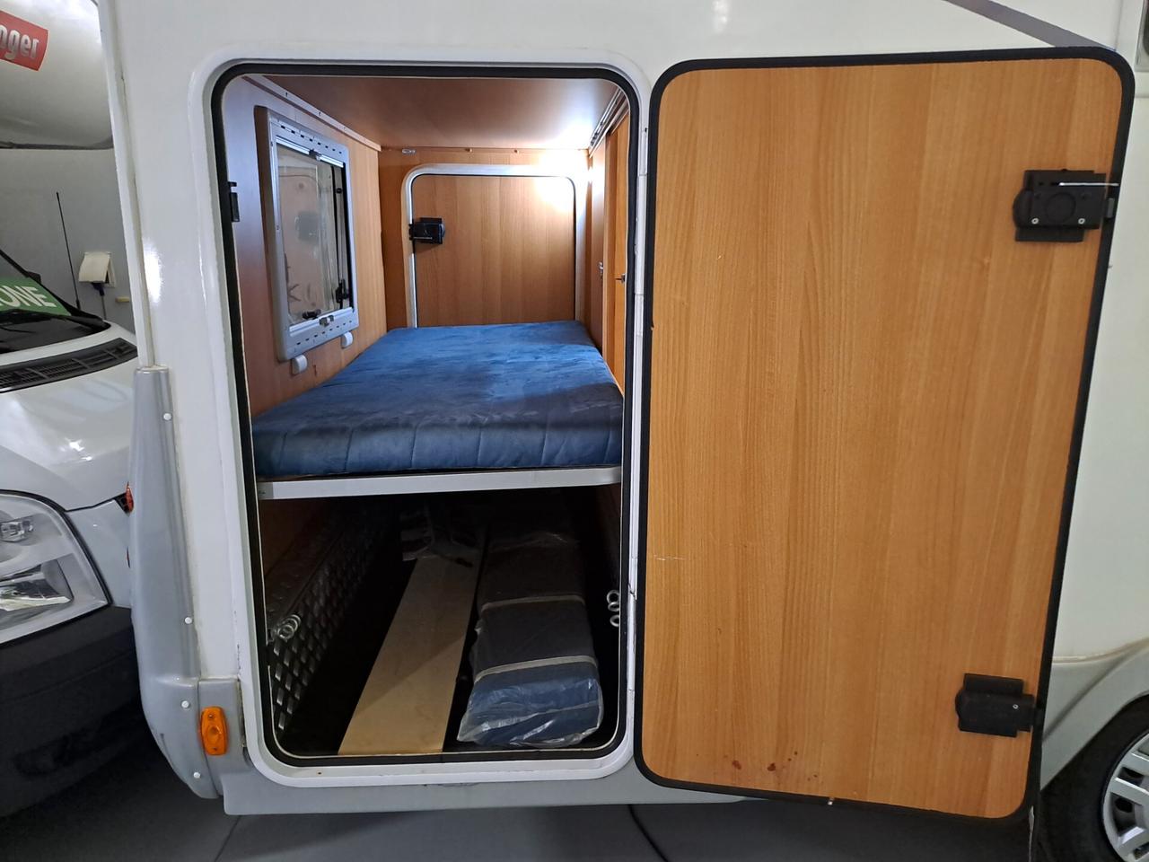 CAMPER MCLOUIS TANDY 640