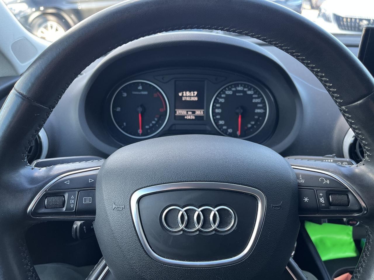 AUDI A3 SPORT.B. 1600 TDI 105 CV