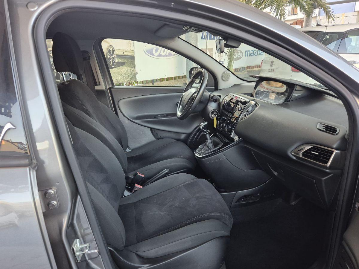 LANCIA - Ypsilon - 1.2 69 CV 5 porte GPL Ecochic Platinum