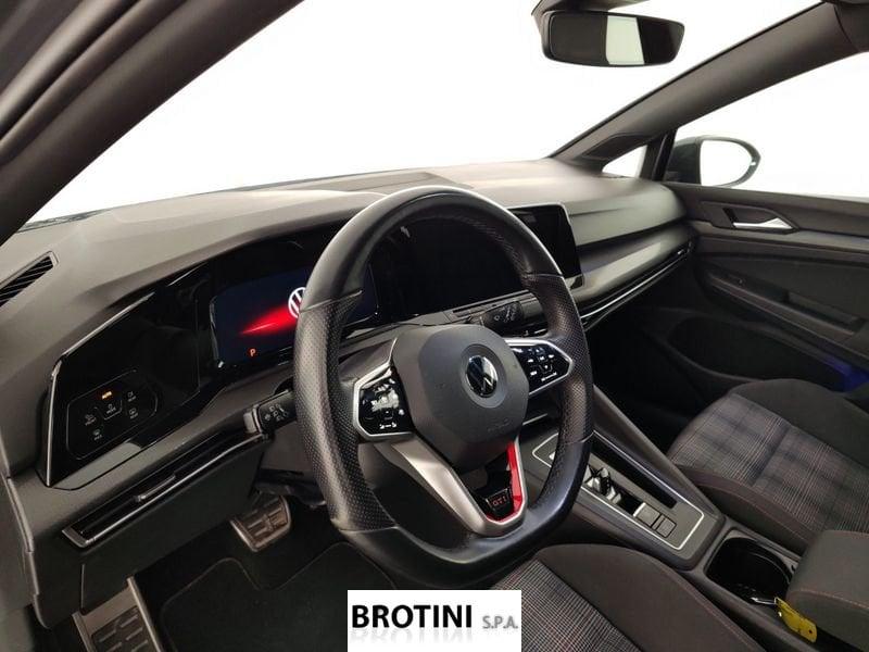 Volkswagen Golf GTI 2.0 TSI GTI