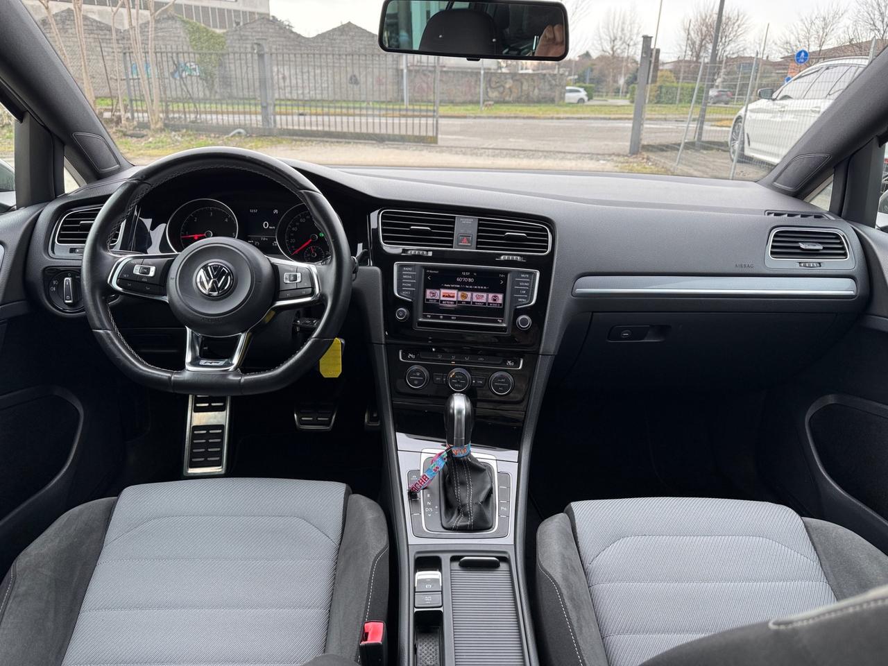 Volkswagen Golf 7 1.6 Tdi Dsg 110cv R-line Edition Uniporp E6