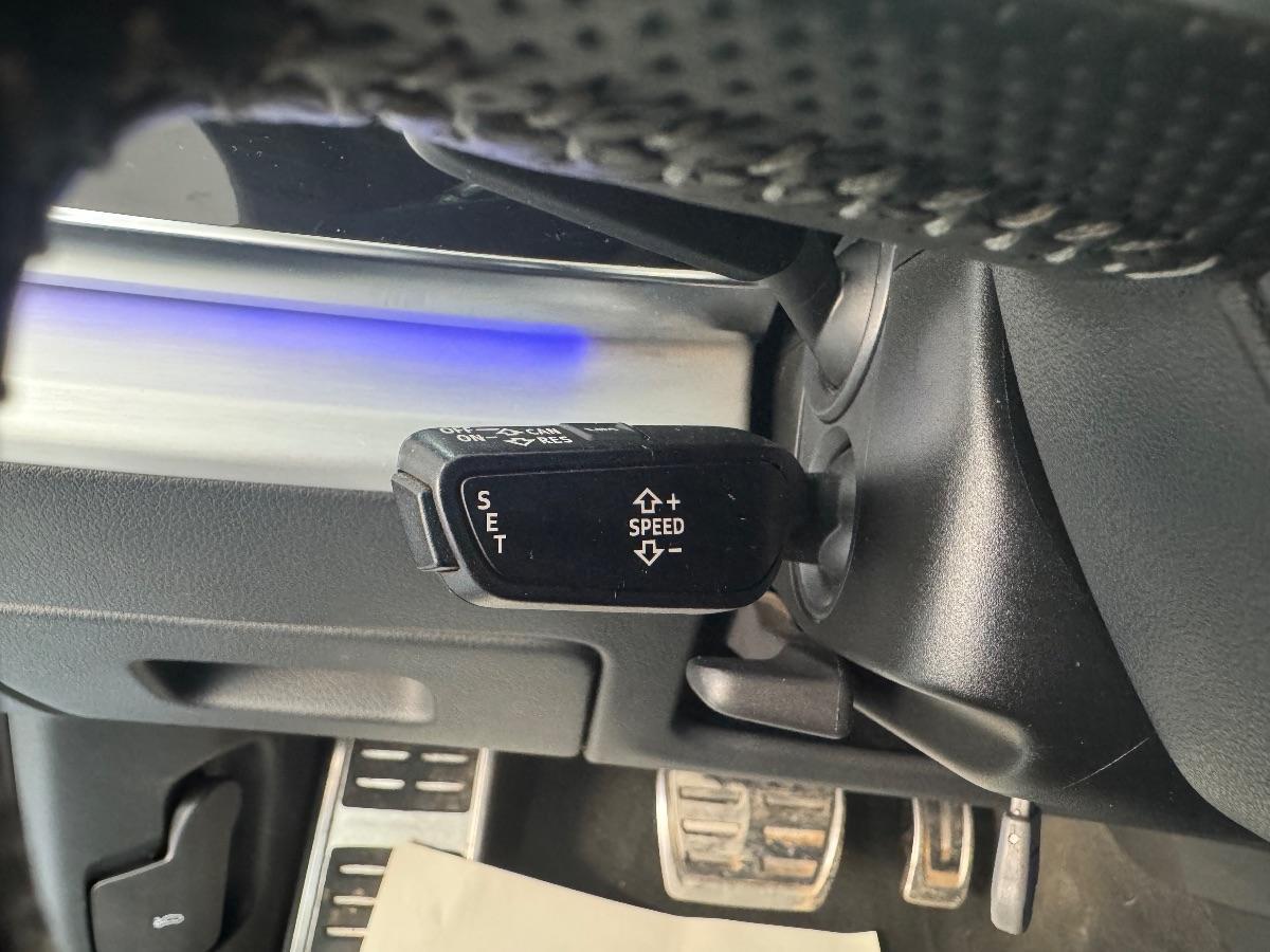 AUDI Q8 50 TDI 286 CV quattro S-Line TETTO/ LUCI AMBIENT