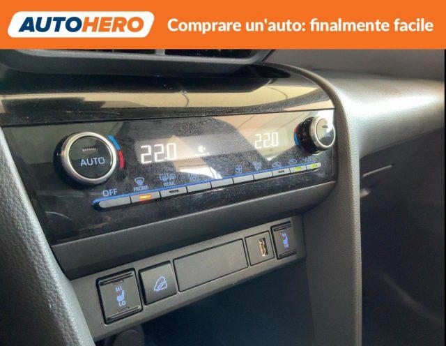 TOYOTA Yaris Cross 1.5 Hybrid 5p. E-CVT AWD-i Lounge