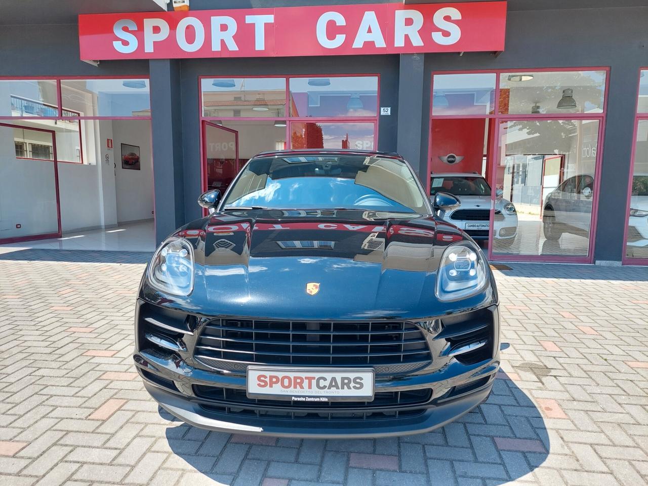 Porsche Macan 2.0 245cv NAVI/TETTO/PASM