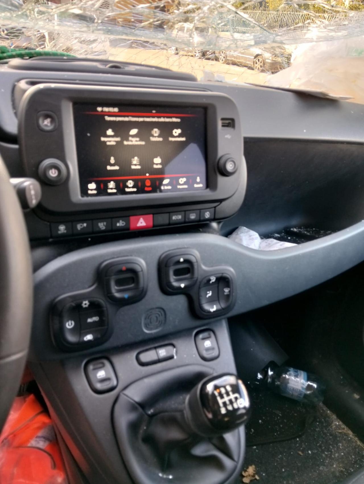 Fiat Panda 1.0 Hybrid City Cross 2023 Sinistrata