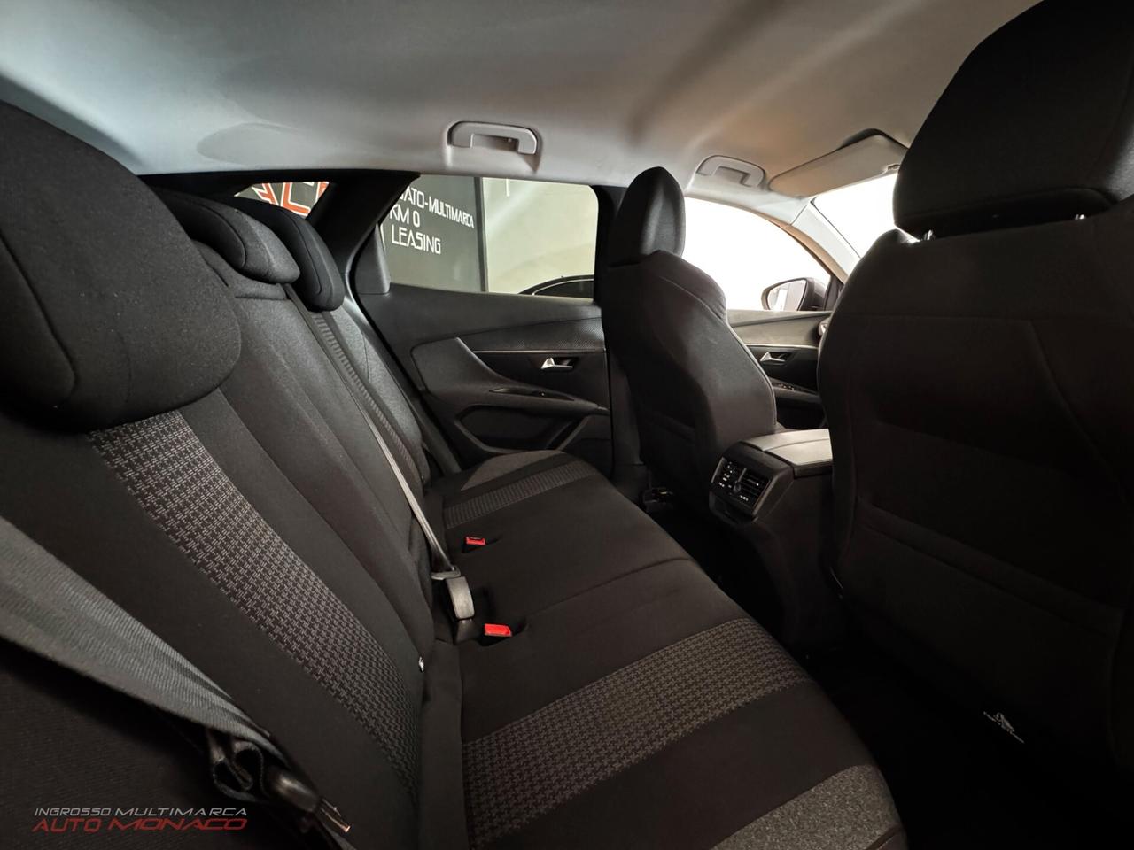 Peugeot 3008 BlueHDi 130cv Active 2021
