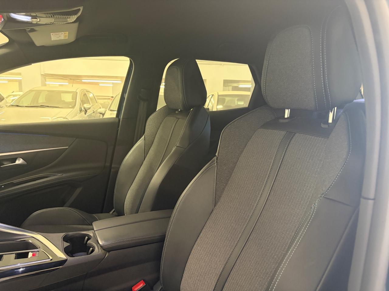 Peugeot 3008 BlueHDi 130 S&S EAT8 Allure Pack Pari al nuovo