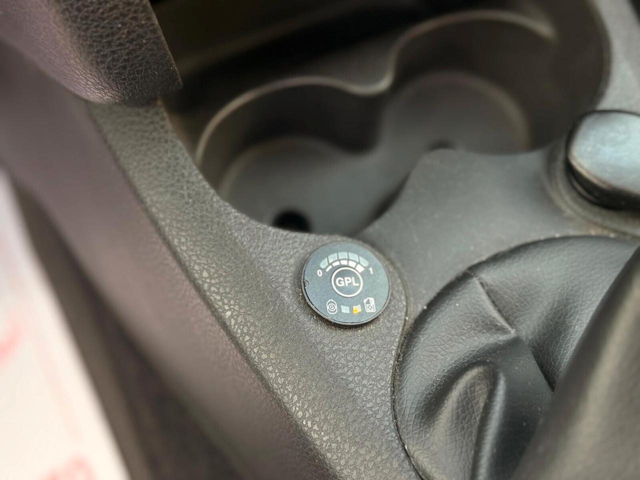 Dacia Sandero 1.2 GPL 75CV Extra