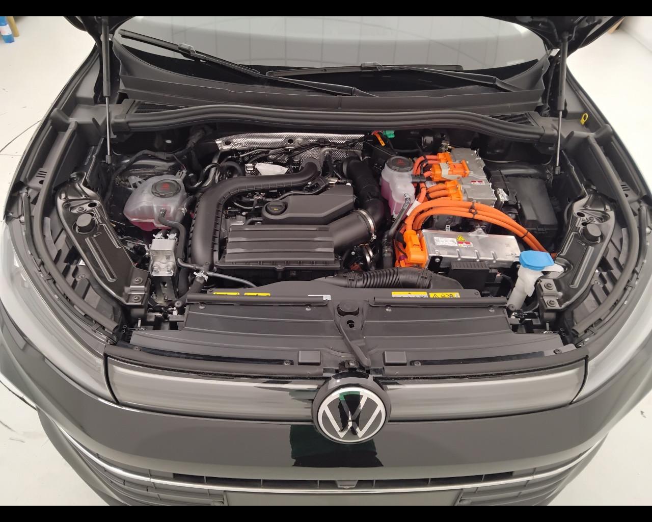 VOLKSWAGEN Tiguan III 2024 - Tiguan 1.5 tsi ehybrid Edition Plus 204cv dsg