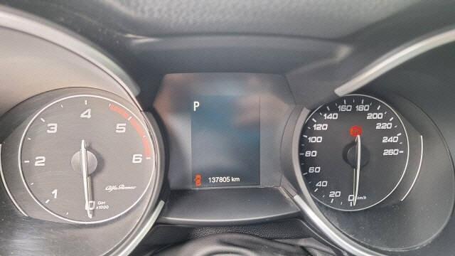 Alfa Romeo Stelvio 2.2 Turbodiesel 160 CV AT8 RWD