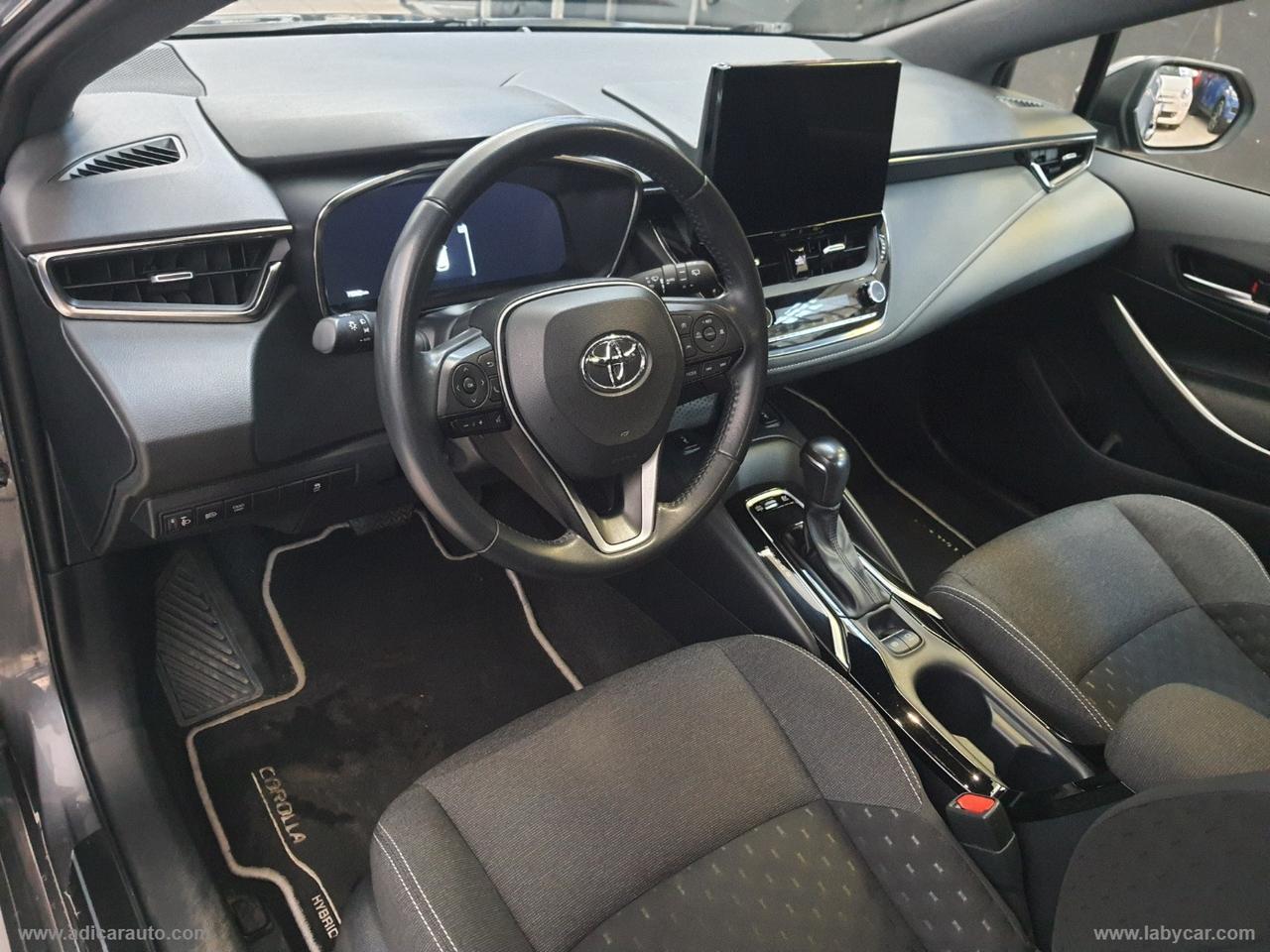 TOYOTA Corolla 1.8 Hybrid Style