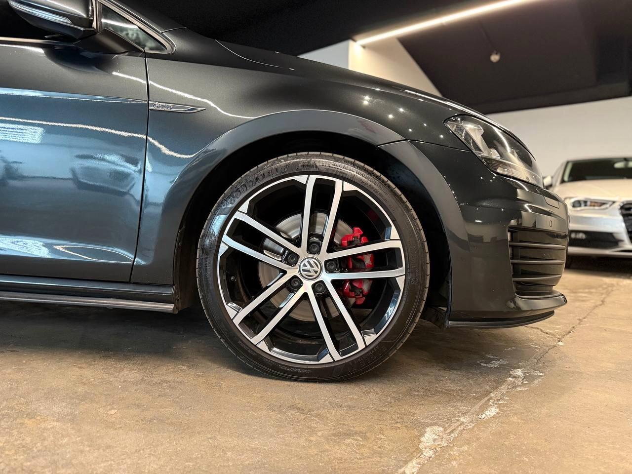 Volkswagen Golf GTD 2.0 TDI DSG 5p. BlueMotion Technology