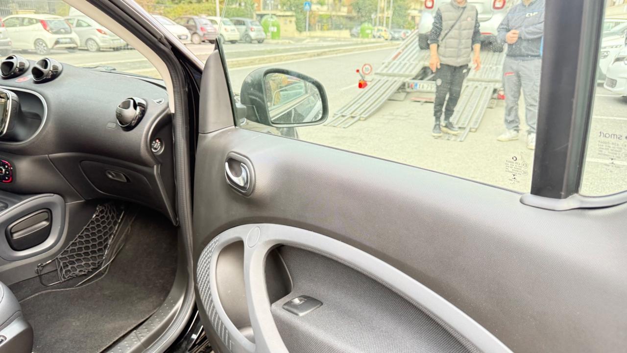 Smart ForTwo 70 1.0 twinamic Prime LED NAVI PANORAMA CERCHI 15 BRACCIOLO PDC BLUETOOTH