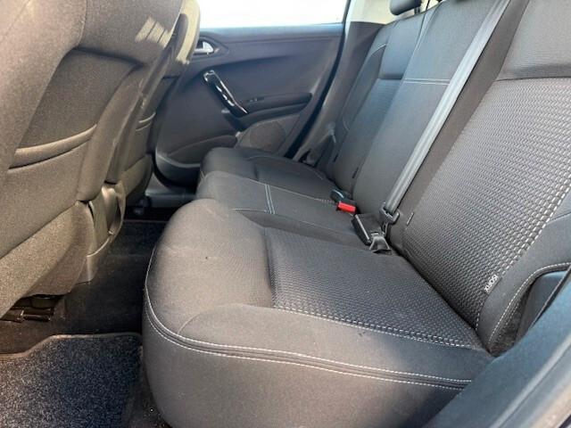 Peugeot 208 PureTech 82 5 porte Allure 2019
