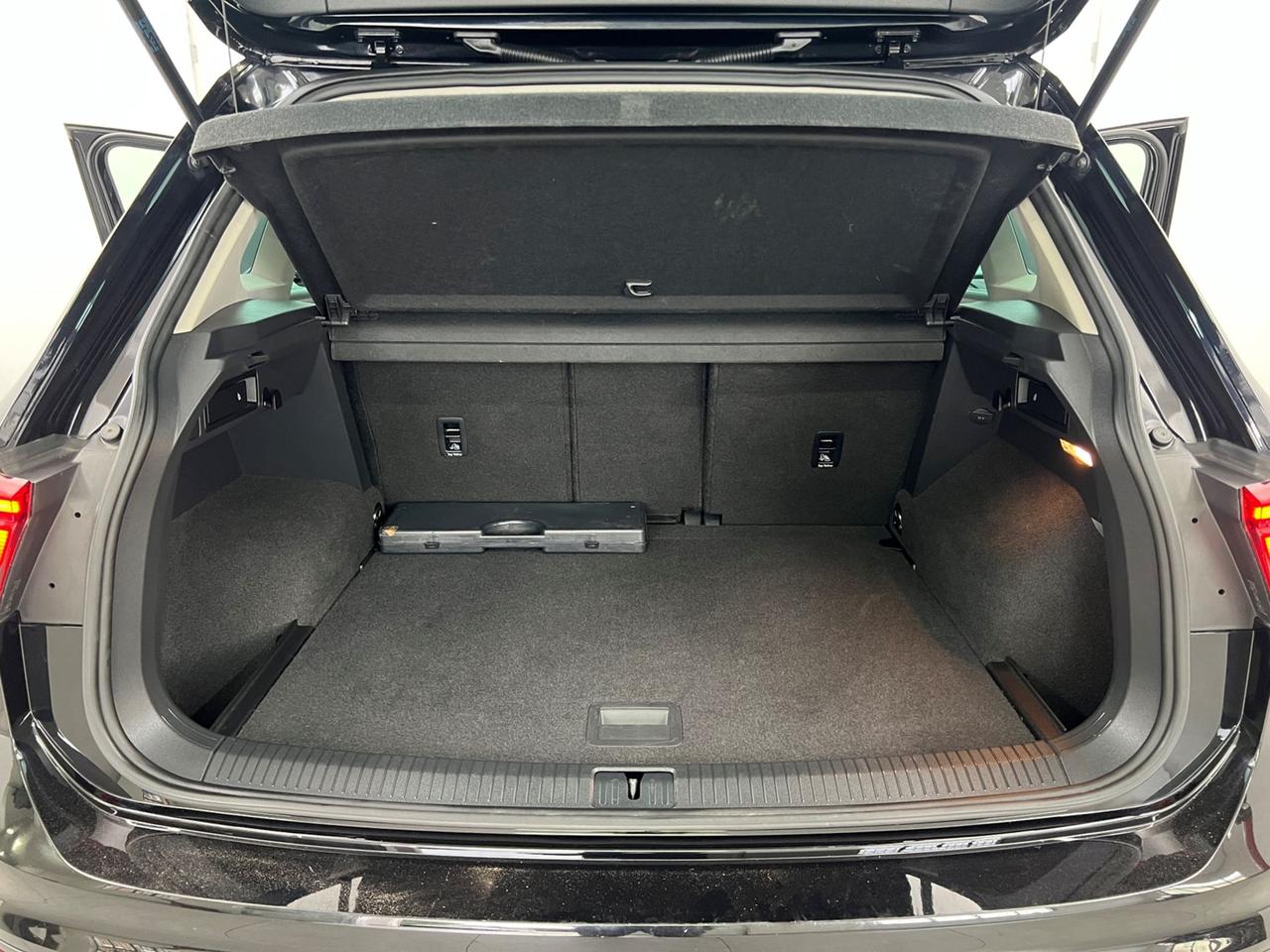 VOLKSWAGEN Tiguan II 2016 Tiguan 2.0 tdi Business 150cv