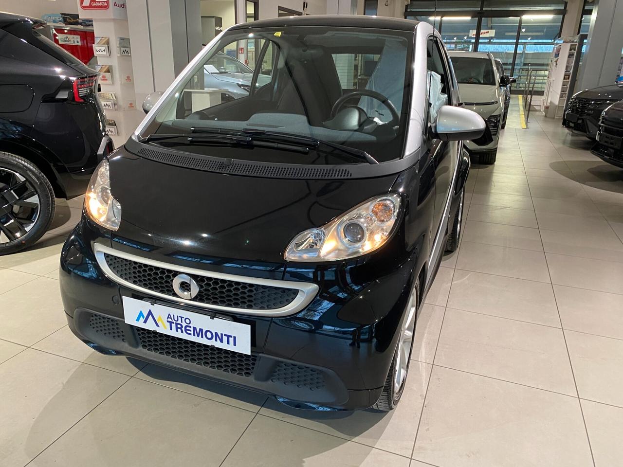 Smart ForTwo 1000 52 kW MHD coupé pure
