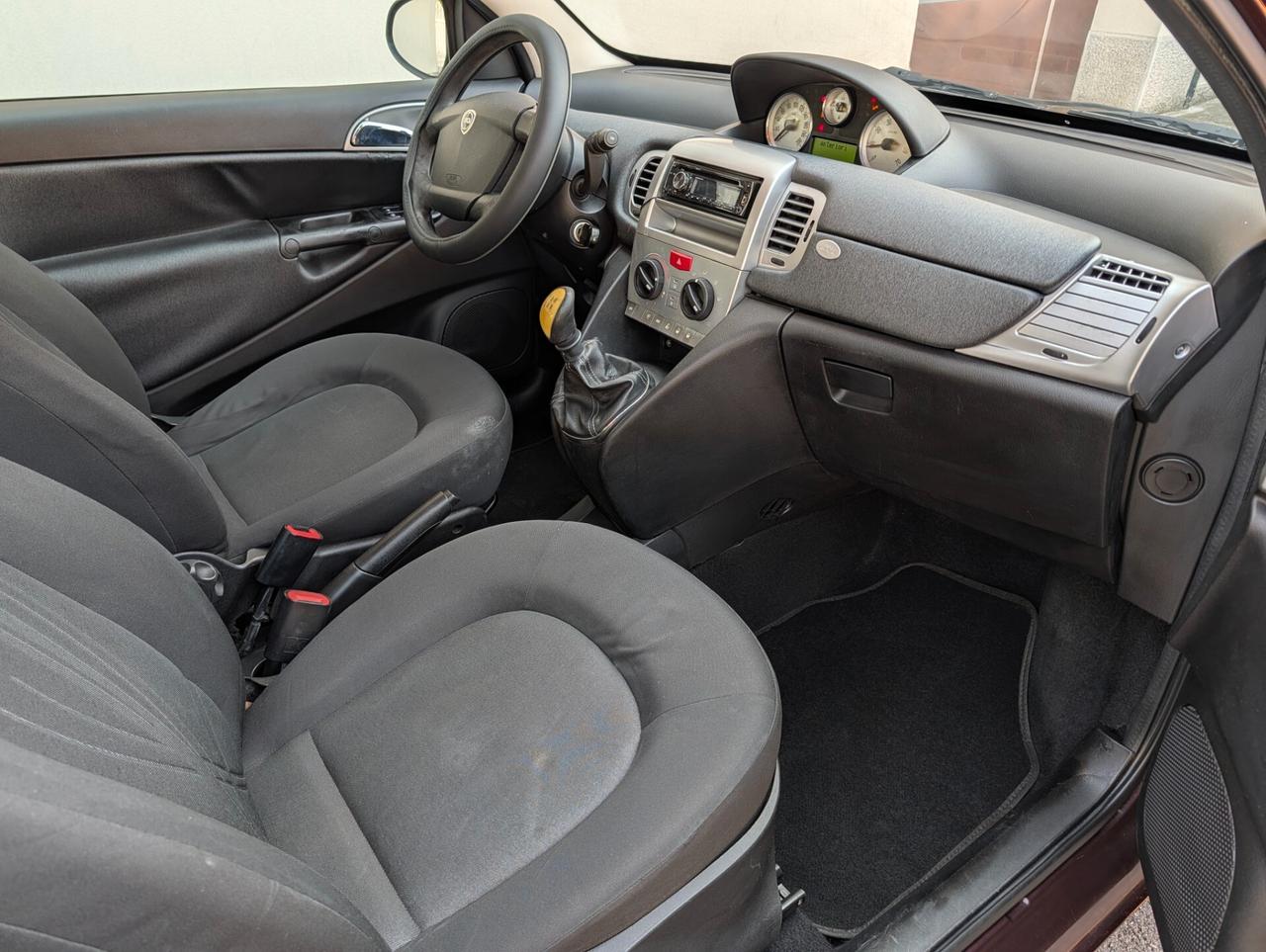 Lancia Ypsilon 1.2 69 CV Diva