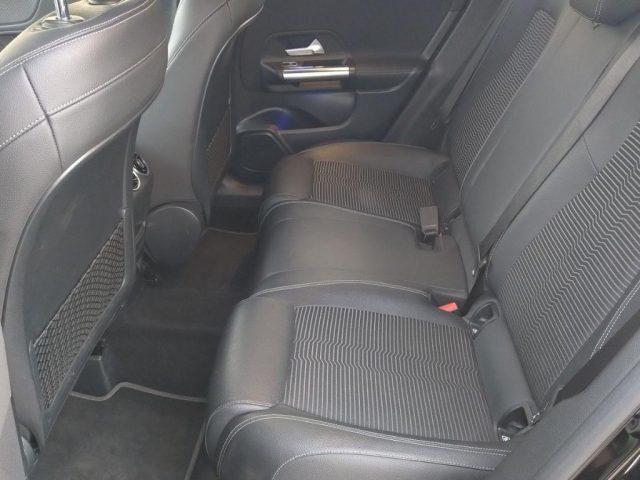 MERCEDES-BENZ GLA 200 d Automatic Sport