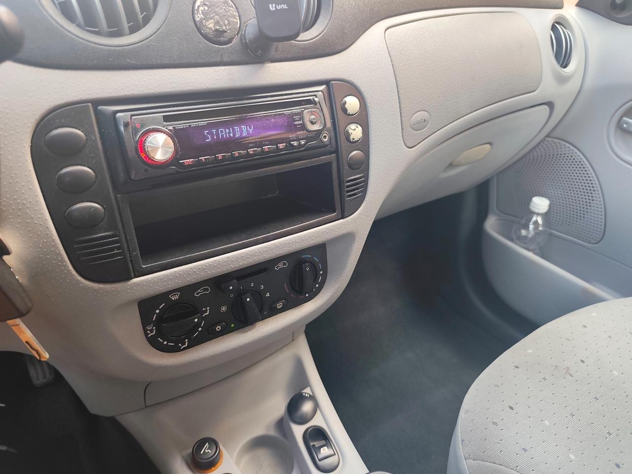 Citroen C3 1.1 Elegance Benz neopatentati