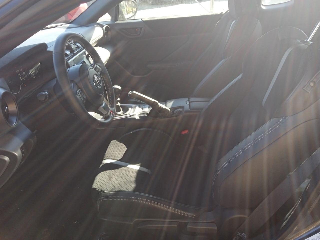 Toyota GR86 PREMIUM SPORT FULL LED 18" APPLE CAR PLAY RETROCAMERA PELLE/ALCANTARA PRONTA CONSEGNA