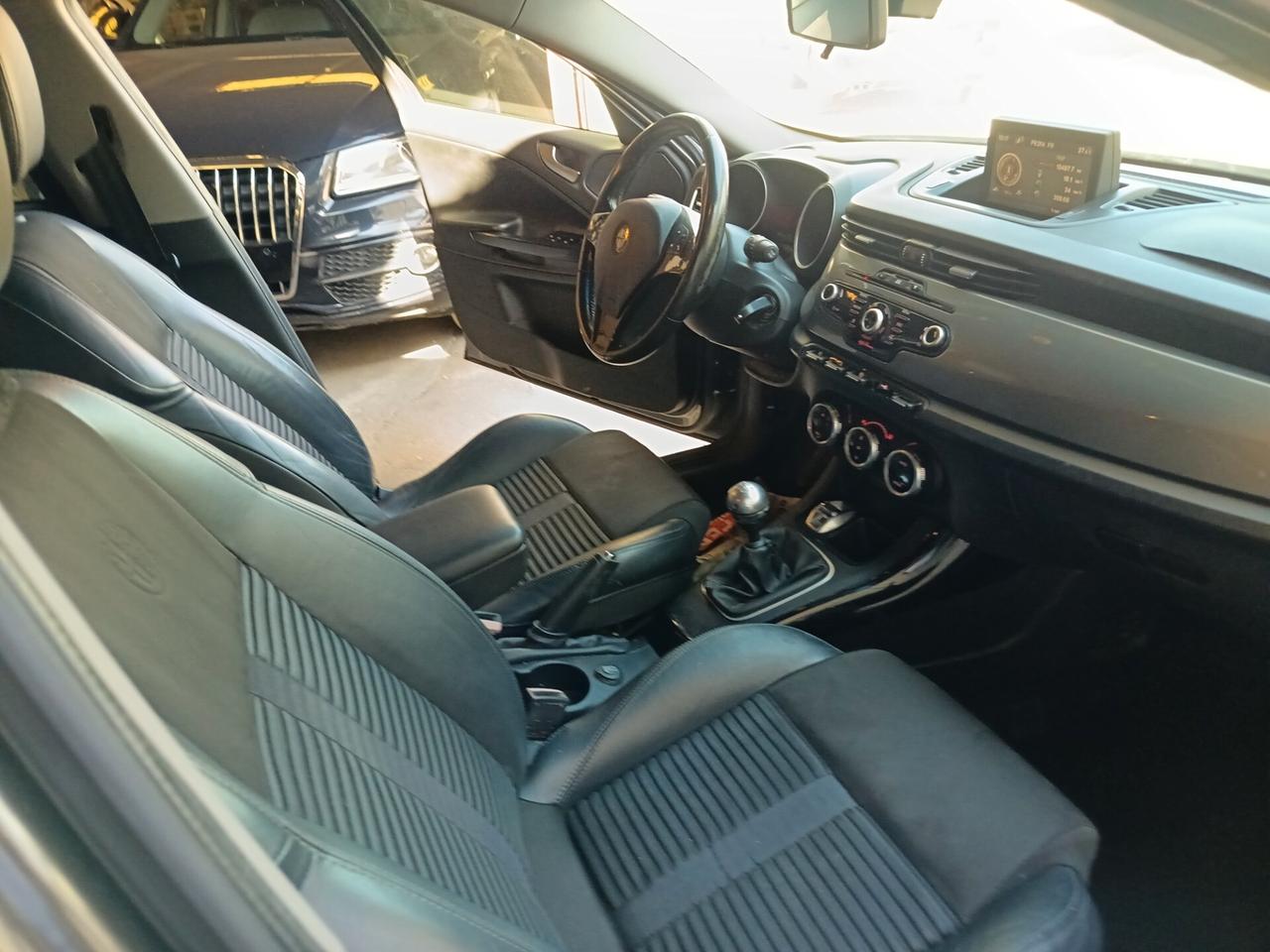 Alfa Romeo Giulietta 1.6 mj 105 CV Distinctive
