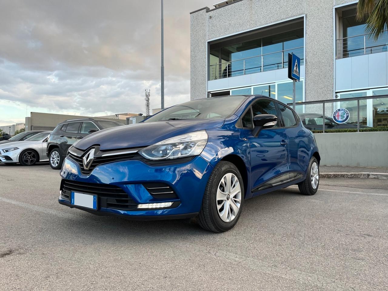 Renault Clio dCi 8V 75 CV 5 porte Moschino Zen