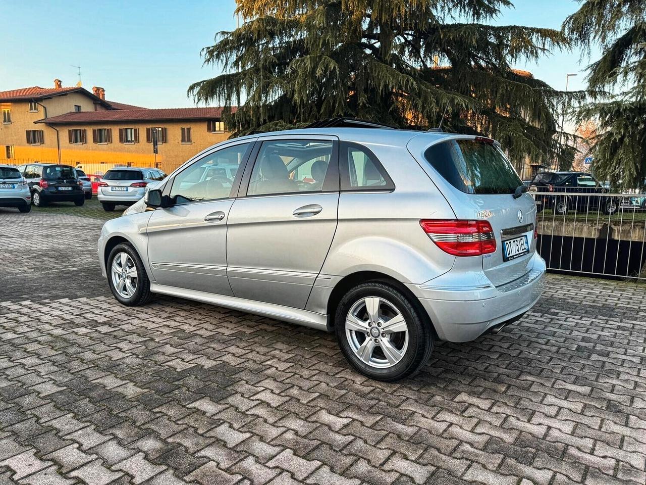 Mercedes-benz B 200 Sport AUTOMATICA SENSORI PDC CRUISE TETTO PANORAMICO APRIBILE