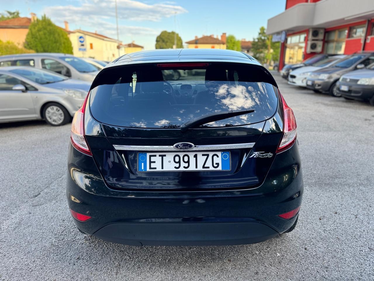 Ford Fiesta 1.5 TDCi 75CV 5 porte Titanium