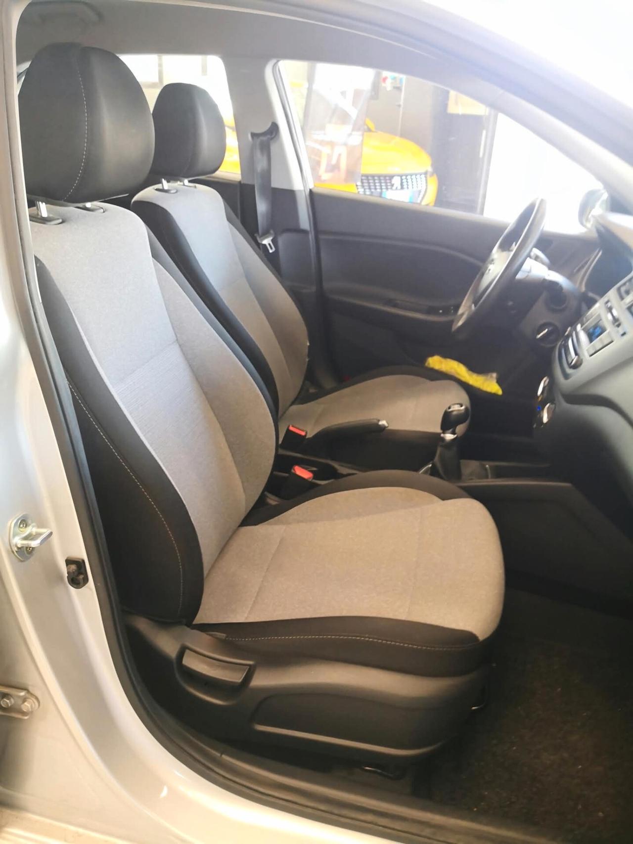 Hyundai i20 1.2 84 CV 5p. ***GRANDINE***TAGLIANDI HYUNDAI***UNIPROPRIETARIO***