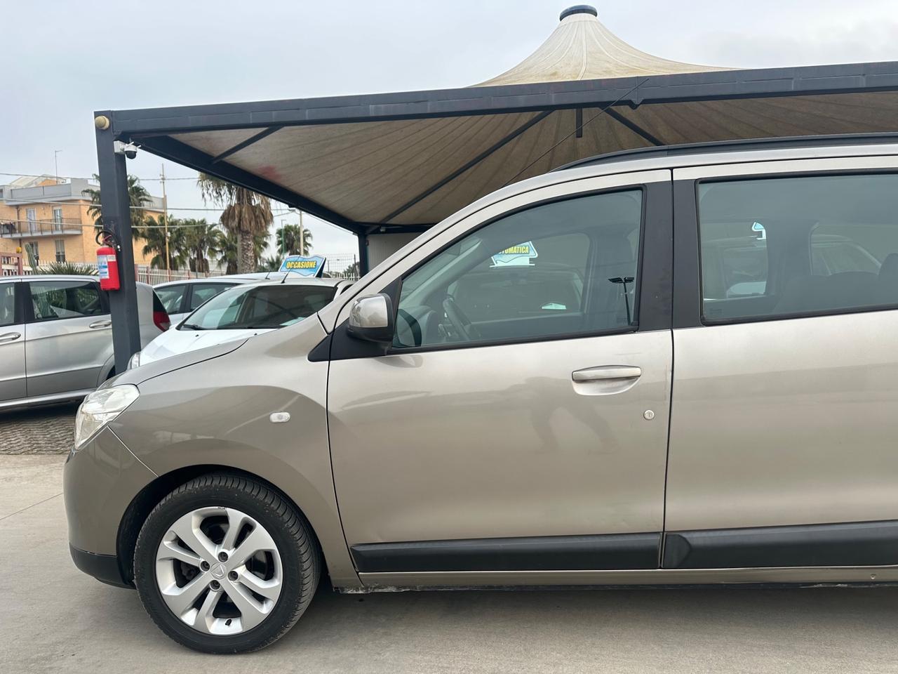 Dacia LODGY 1.5 DIESEL 2012 - SPAZIOSO, NAVIGATORE