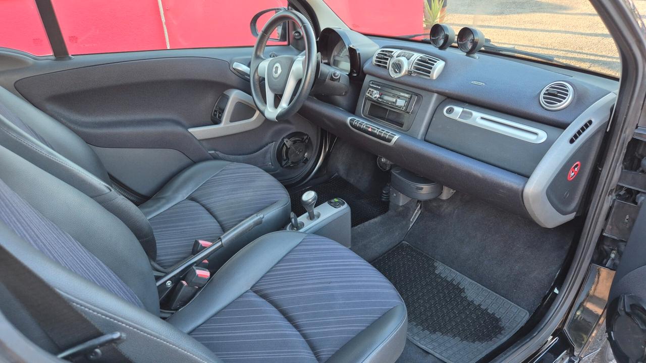 Smart ForTwo 1000 52 kW MHD coupé passion