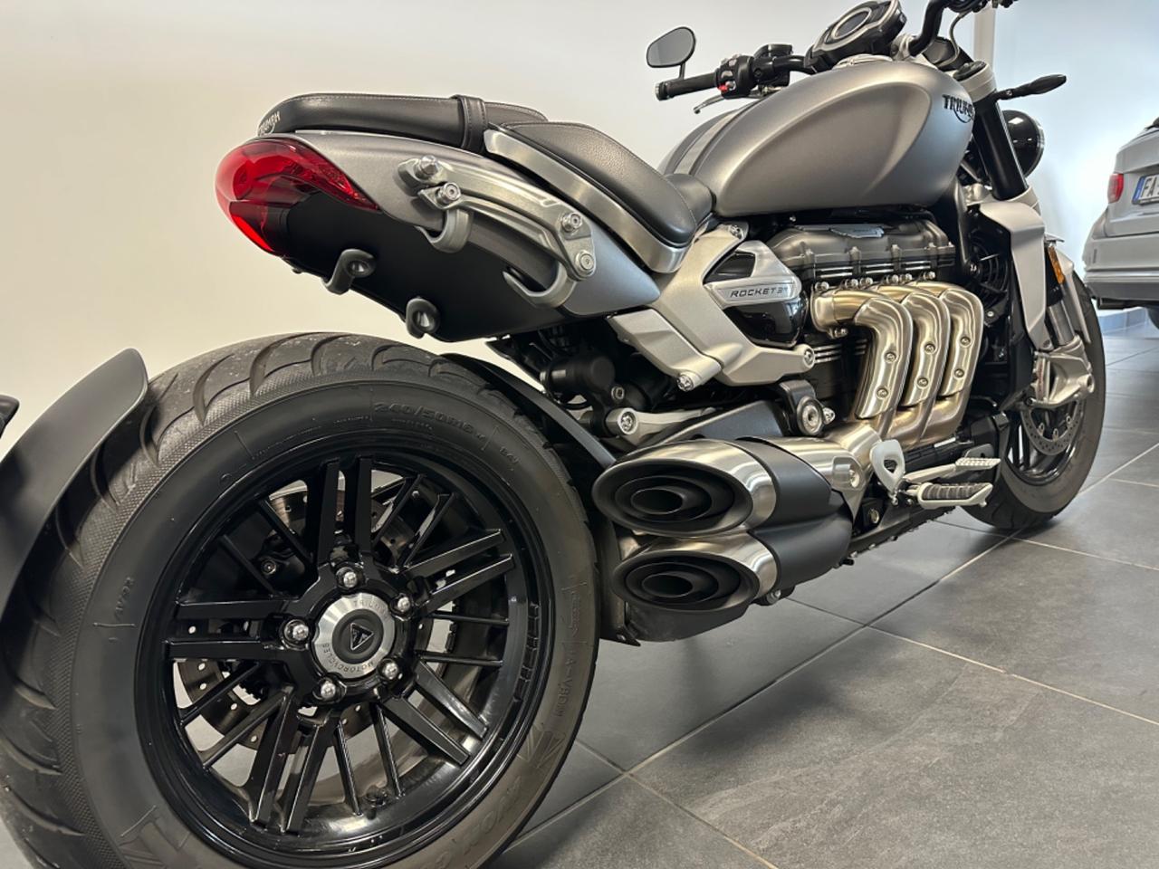 TRIUMPH ROCKET 3 R OPACA 2500CC UNIPRO 166CV ITALIANA