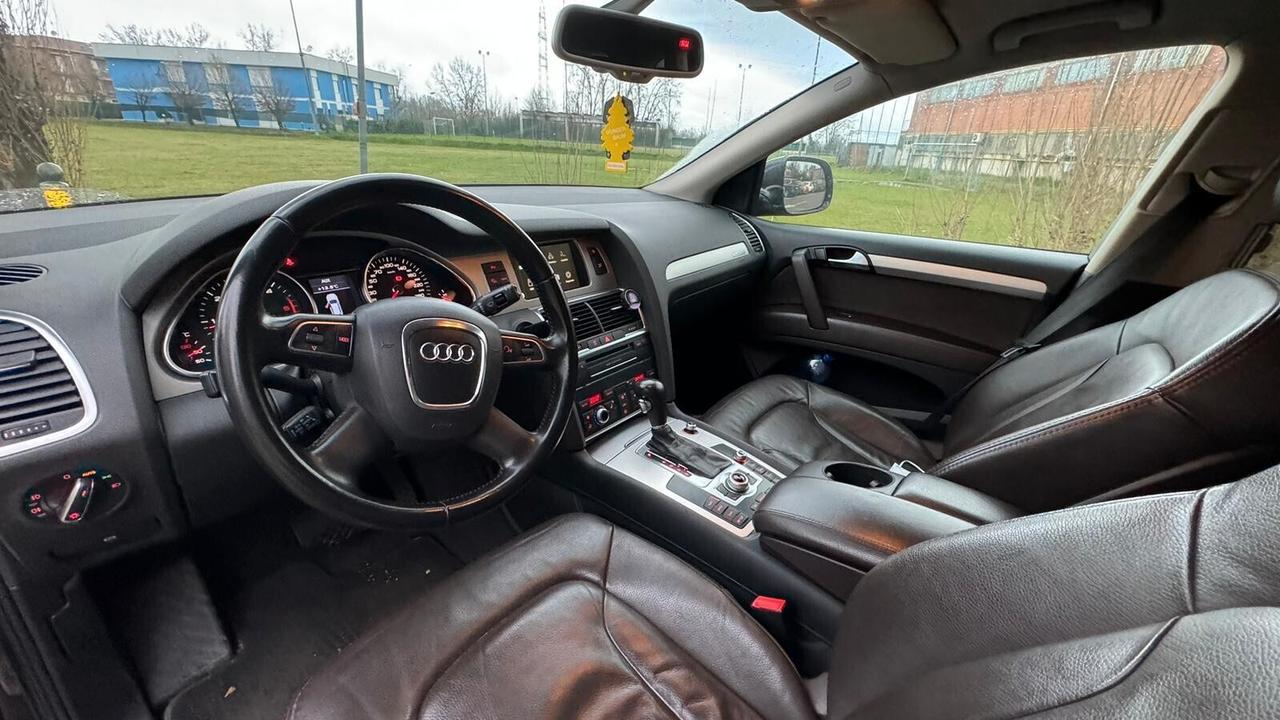 Audi Q7 3.0 TDI Business S-tronic 2009