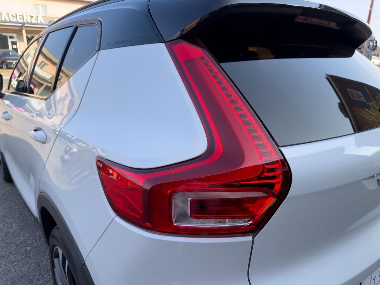 Volvo XC40 R Design D3 #7691