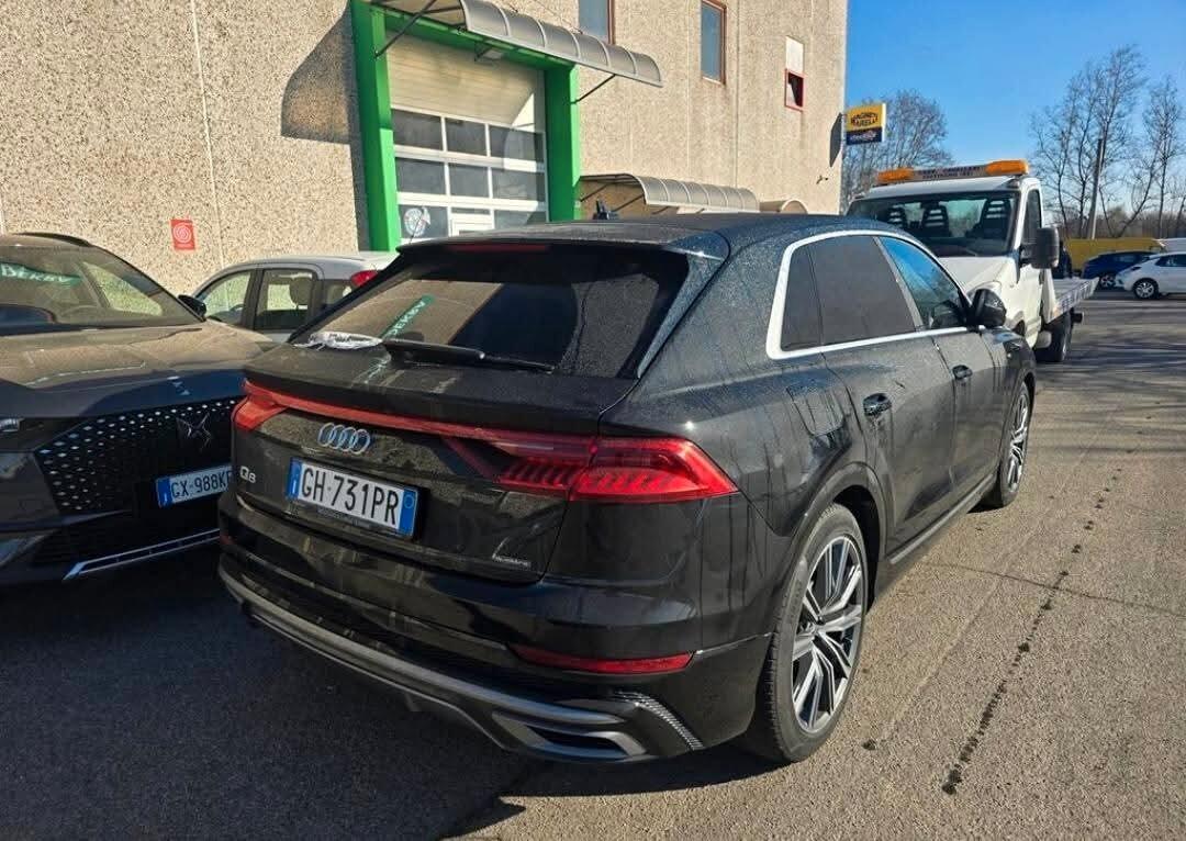 Audi Q8 45 TDI quattro tiptronic Sport