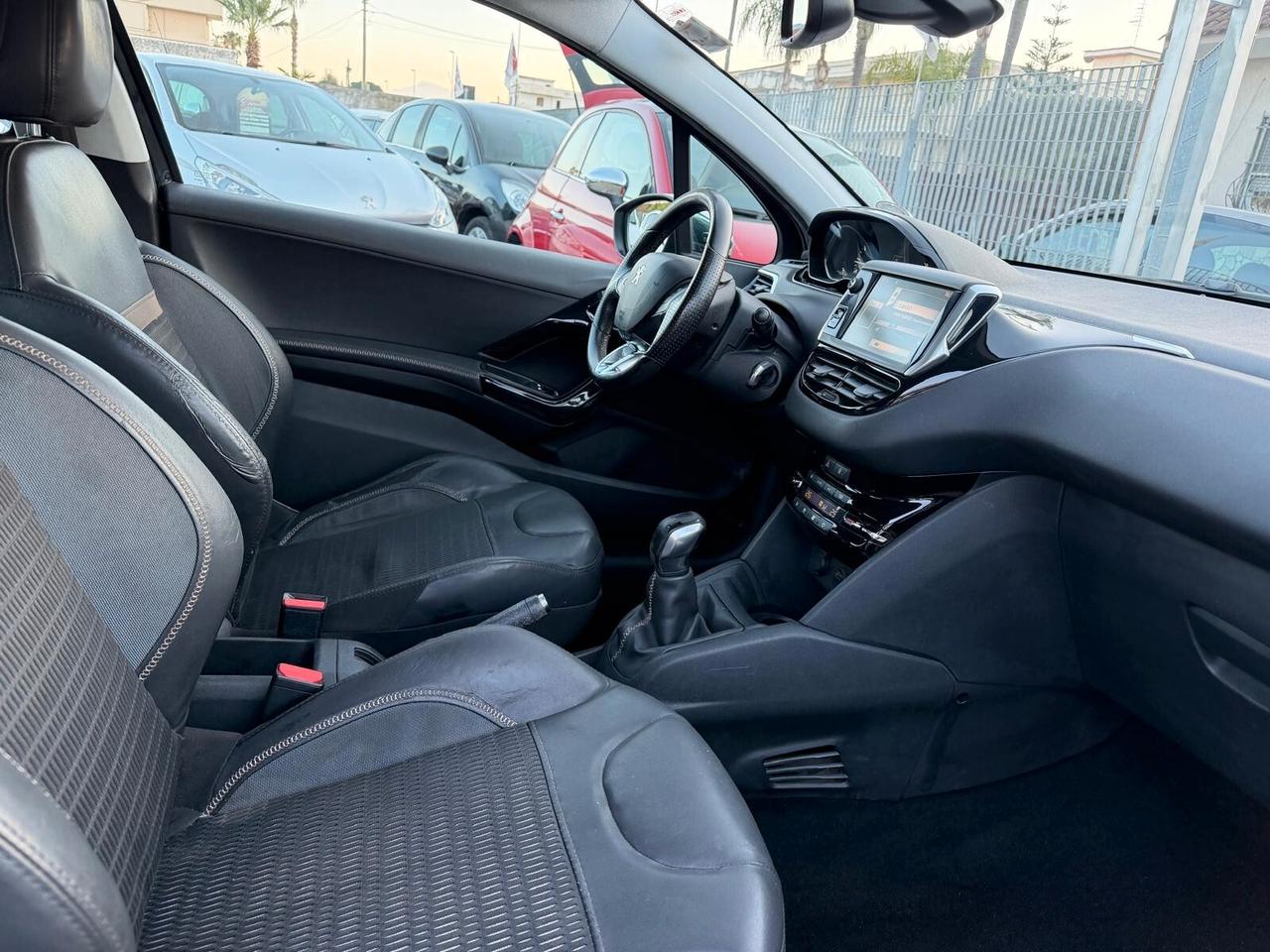 Peugeot 208 1.2 VTi 82 CV 3 porte Allure-07/2013