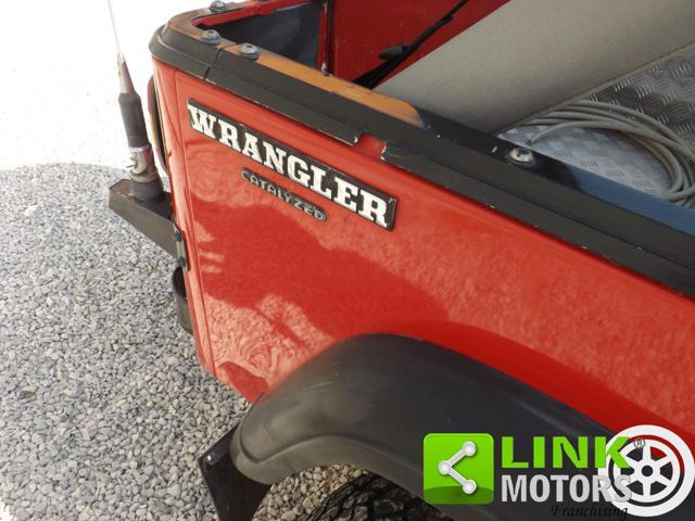JEEP Wrangler 2.5 Laredo in ordine di carrozzeria e meccanica