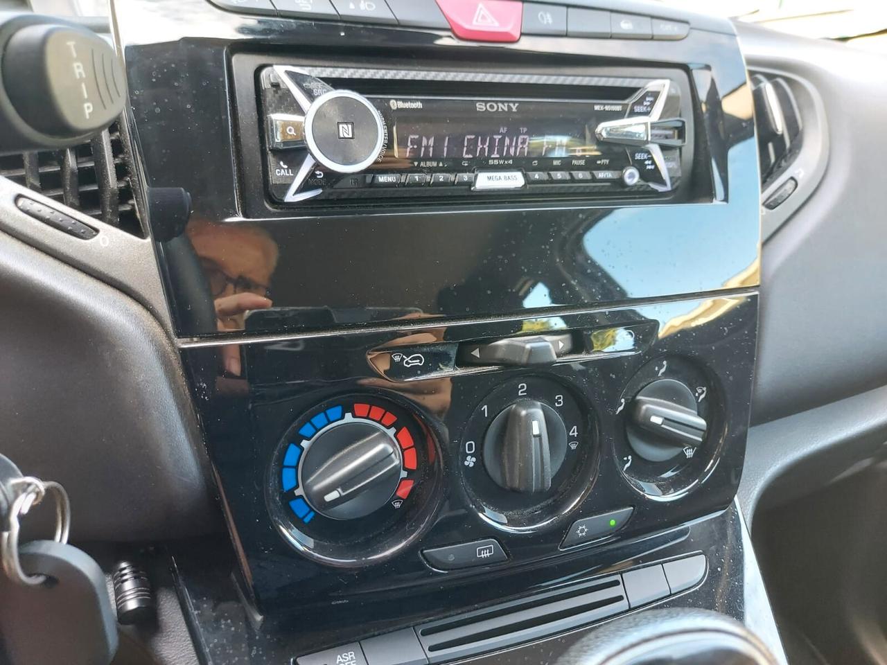 Lancia Ypsilon 1.2 benzina 69 CV 5 porte Gold