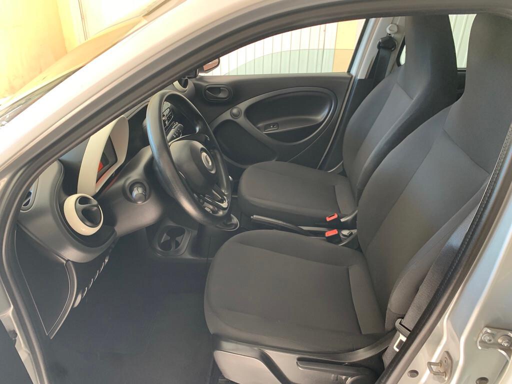 SMART FOURFOUR 1.0 2 SERIE MANUALE