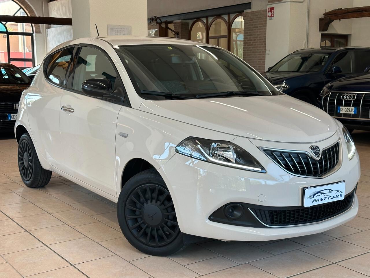 LANCIA YPSILON 1.0 FIREFLY HYBRID ECOCHIC GOLD S&S