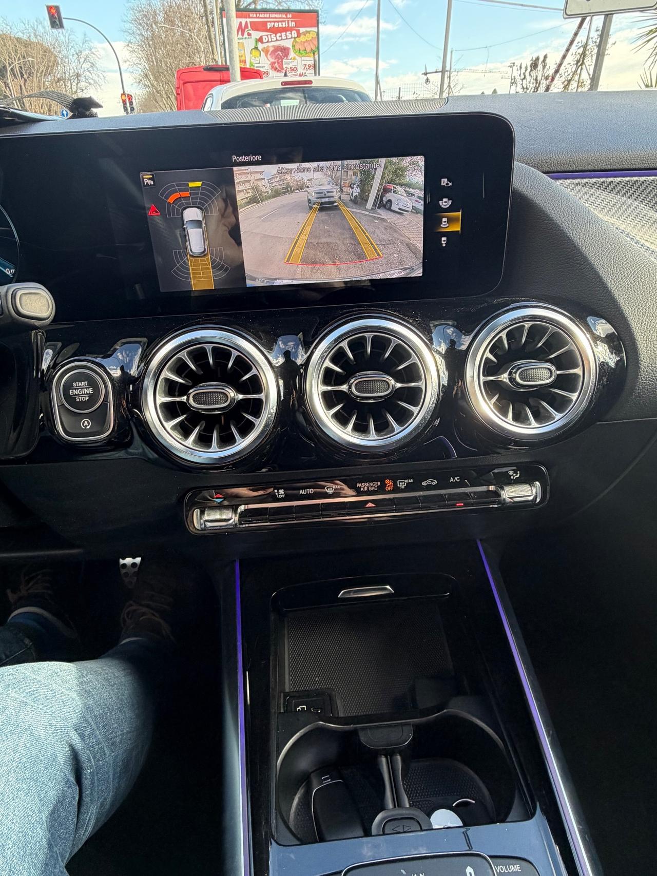 Mercedes-benz GLA 200 d Automatic Premium Amg Pack Night