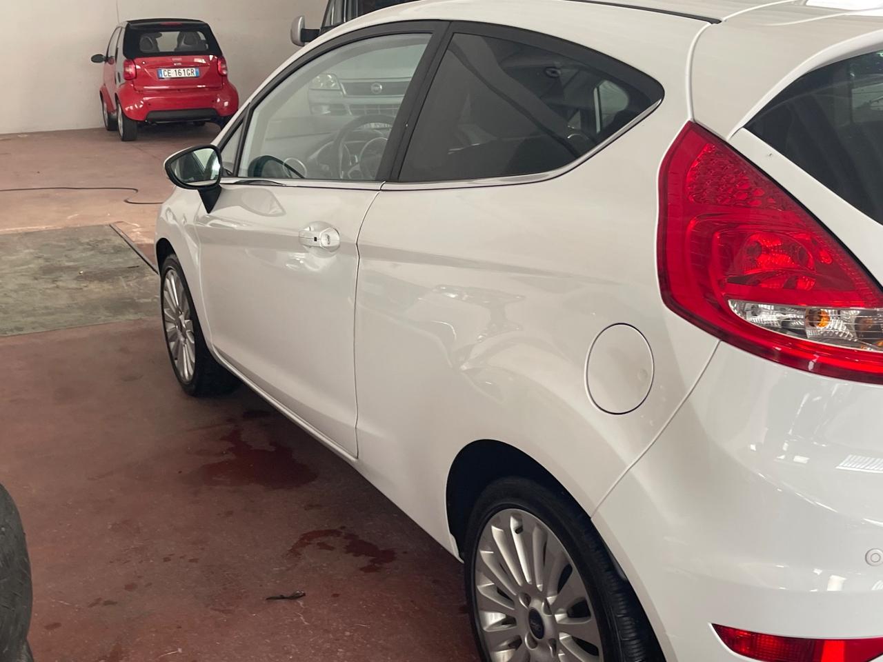 Ford Fiesta 1.2 82CV 3 porte Titanium SI NEOPATENTATI