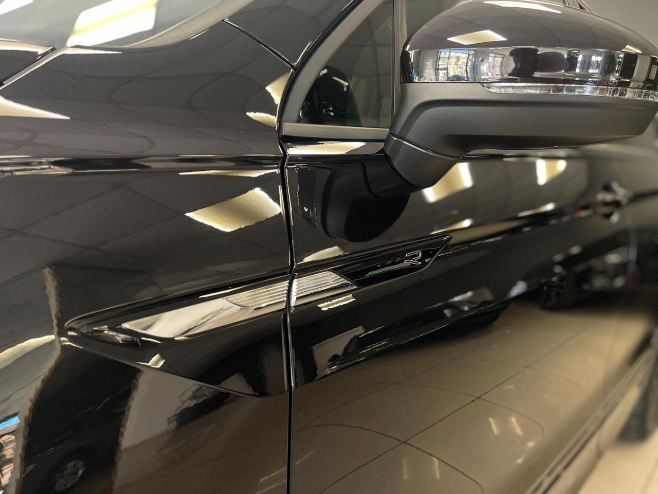 Volkswagen Tiguan 2.0 TDI 150cv SCR DSG R-Line