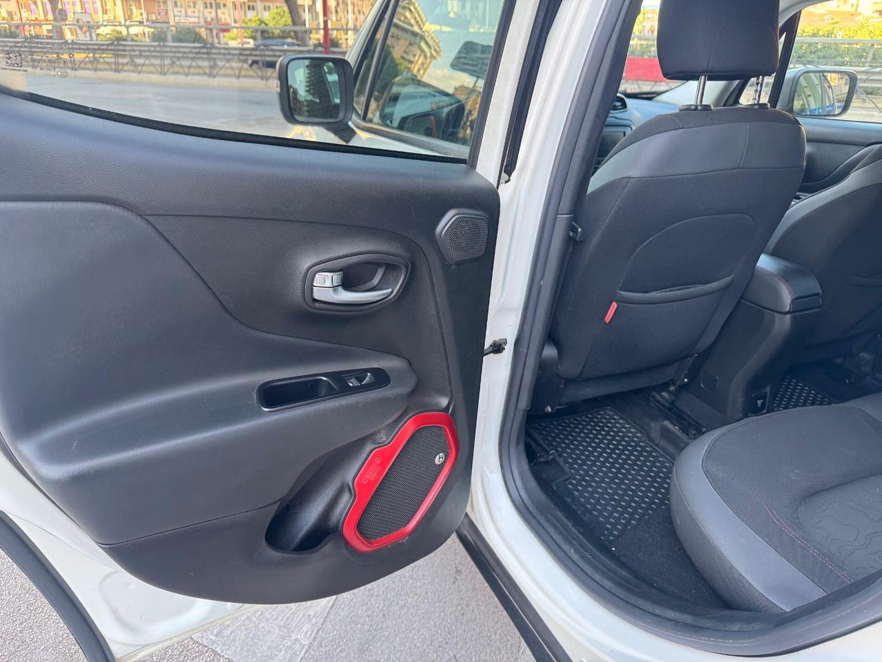 Jeep Renegade 2.0 Mjt 170CV 4WD Active Drive Low Trailhawk