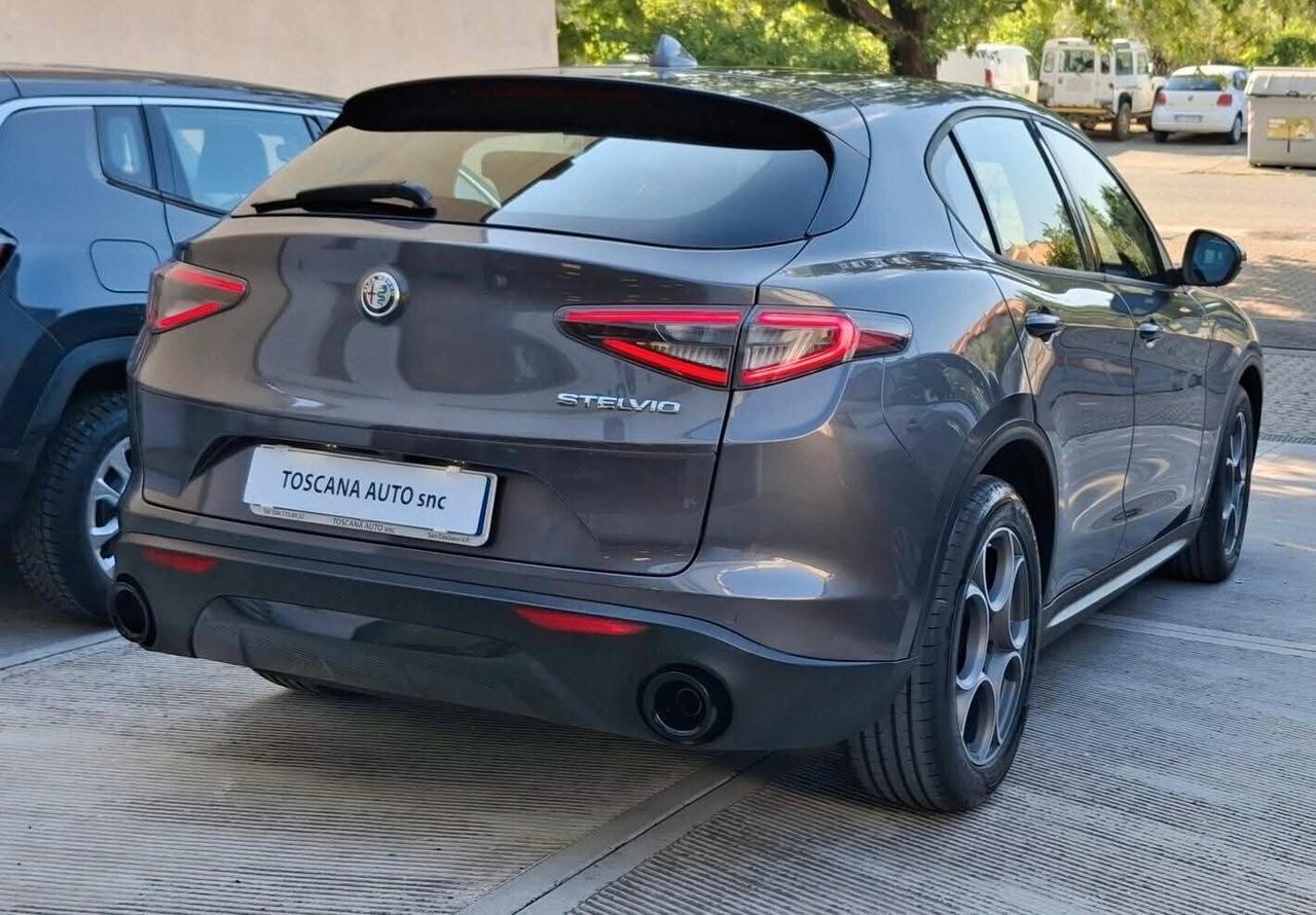 Alfa Romeo Stelvio 160cv restyling allestimento veloce