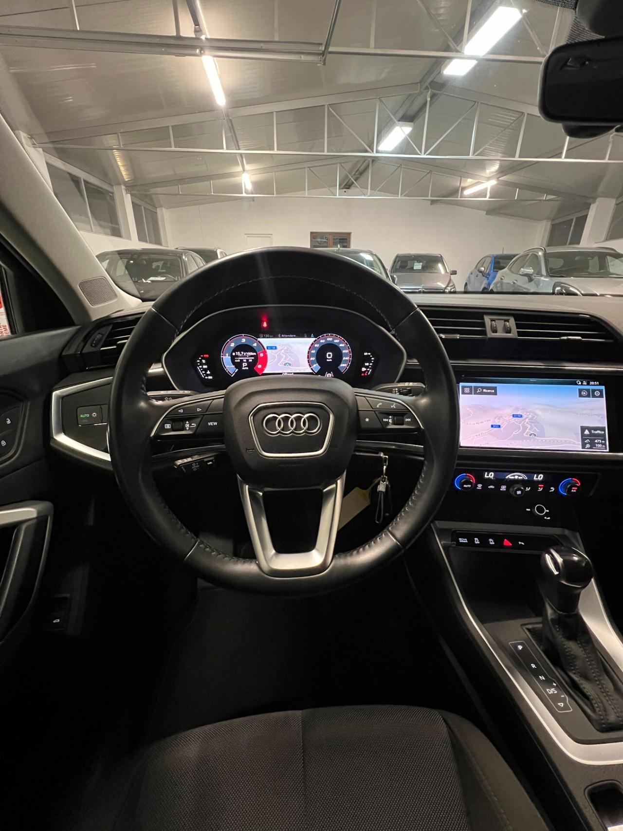 Audi Q3 35 TDI S tronic Business Advanced