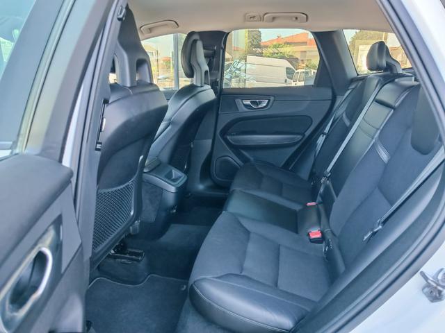 VOLVO XC60 D4 AWD Geartronic Business