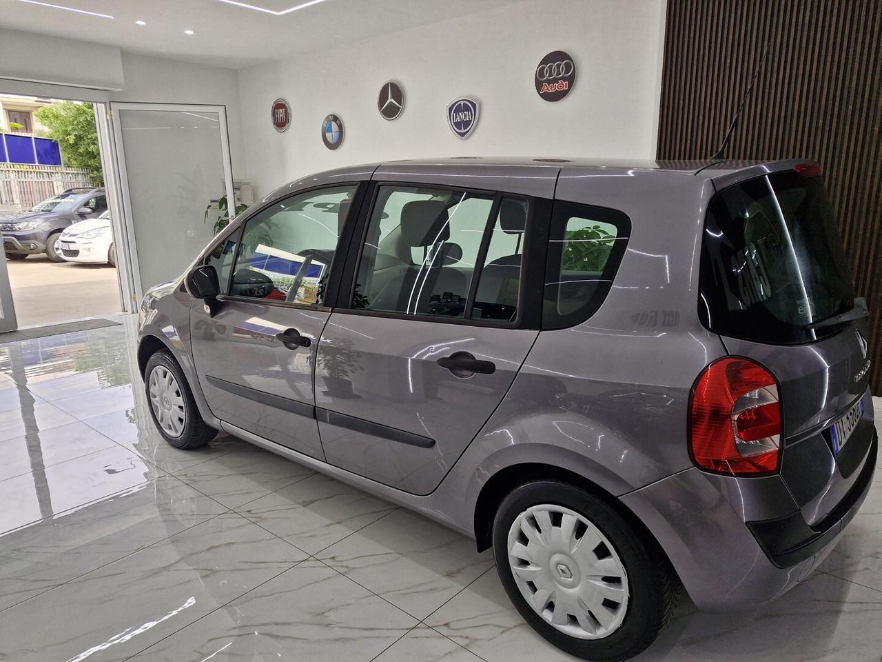 RENAULT GRAND MODUS 1.2 16V GPL DYNAMIQUE